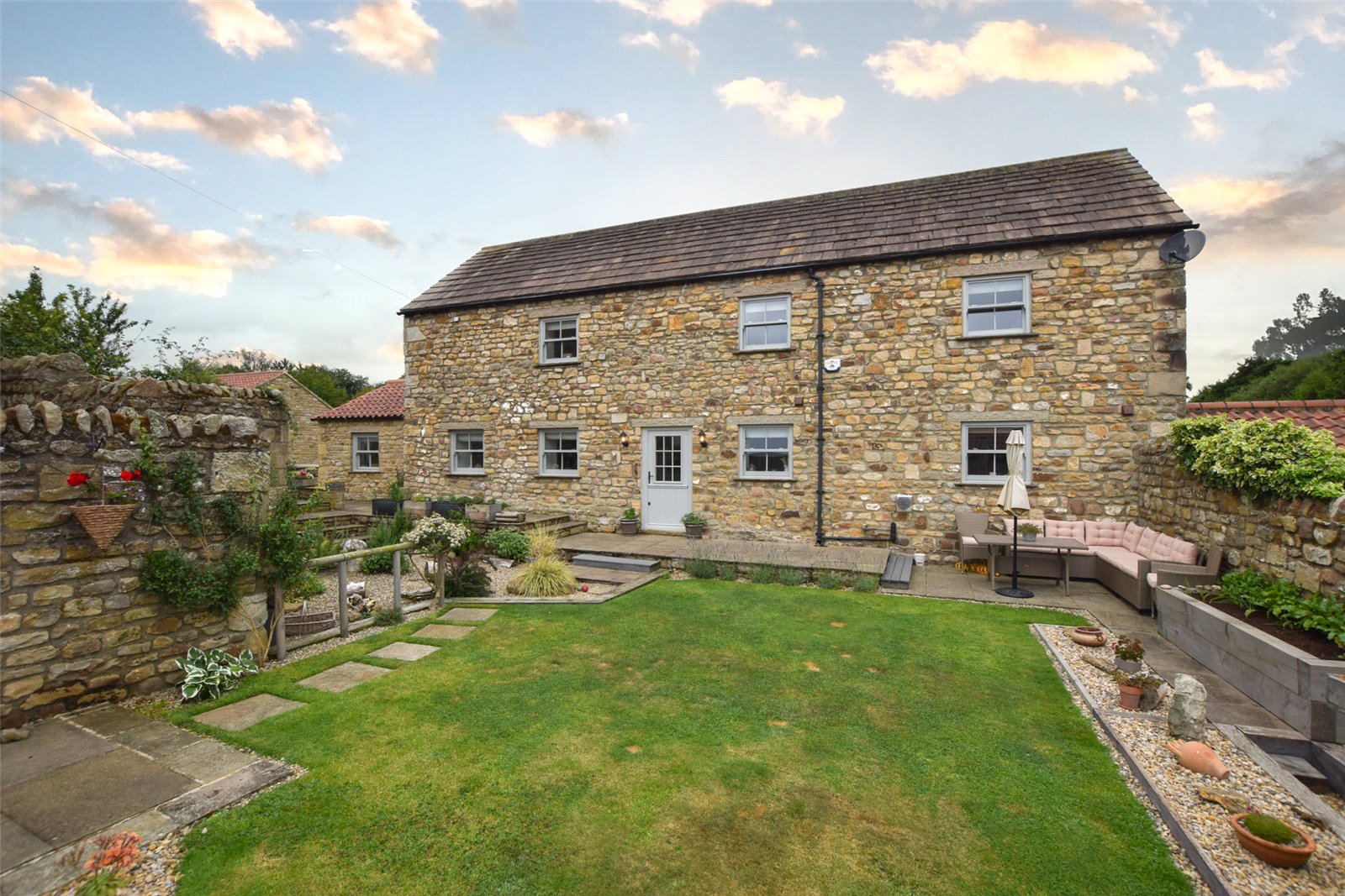 Newsham Lodge Barn, Barningham, Richmond, North Yorkshire, DL11 7ED