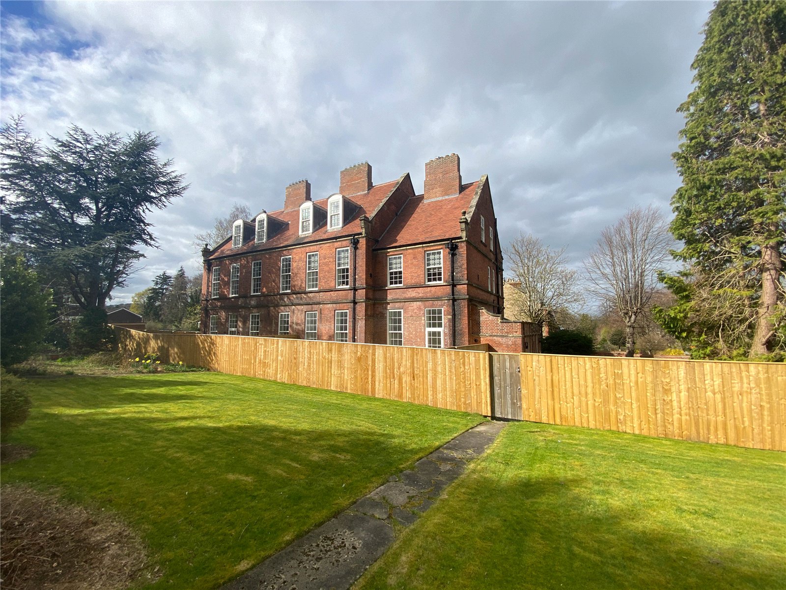 1, Hextol Court, Hexham, Northumberland, NE46 2AE